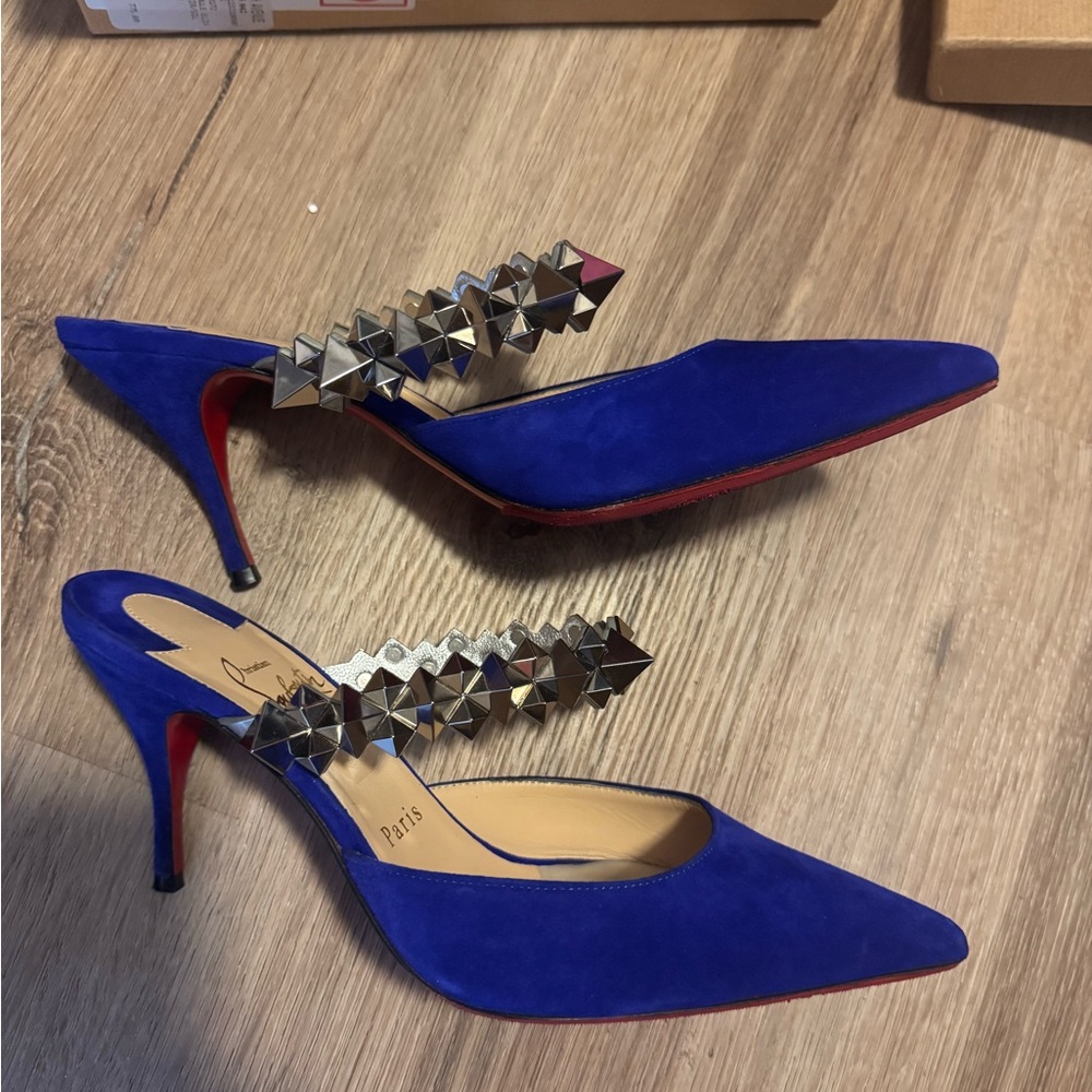 CHRISTIAN LOUBOUTIN
Planet Choc 80In Elixir/silver - Picture 11 of 13